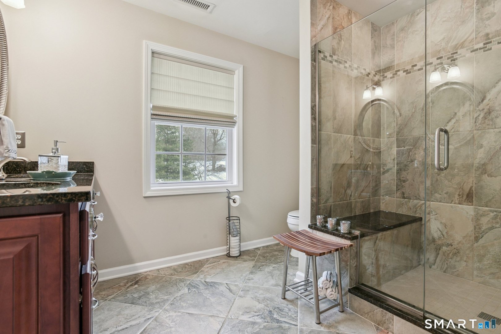 10 Ball Road Photo 20