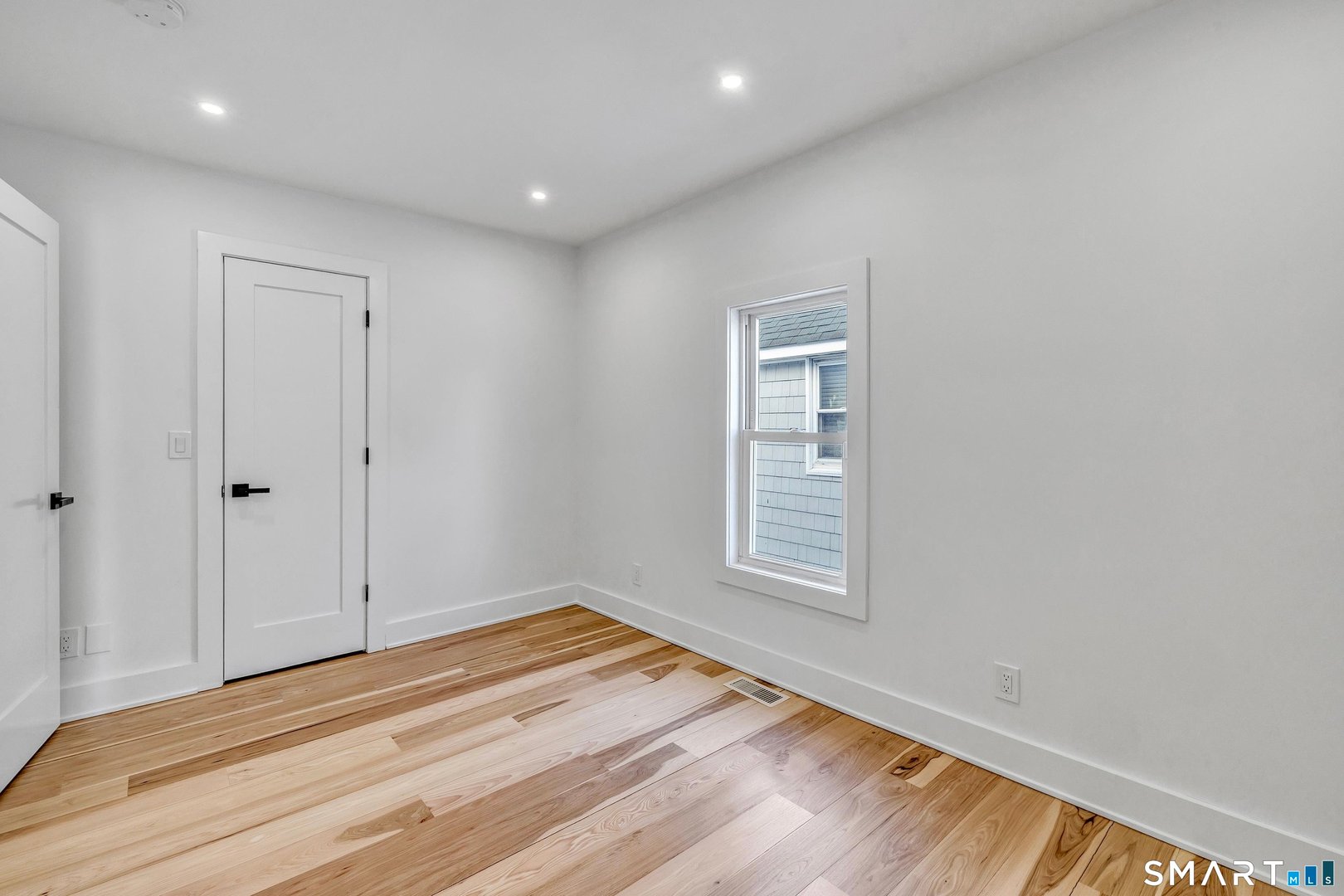 15 Melba Street Photo 38