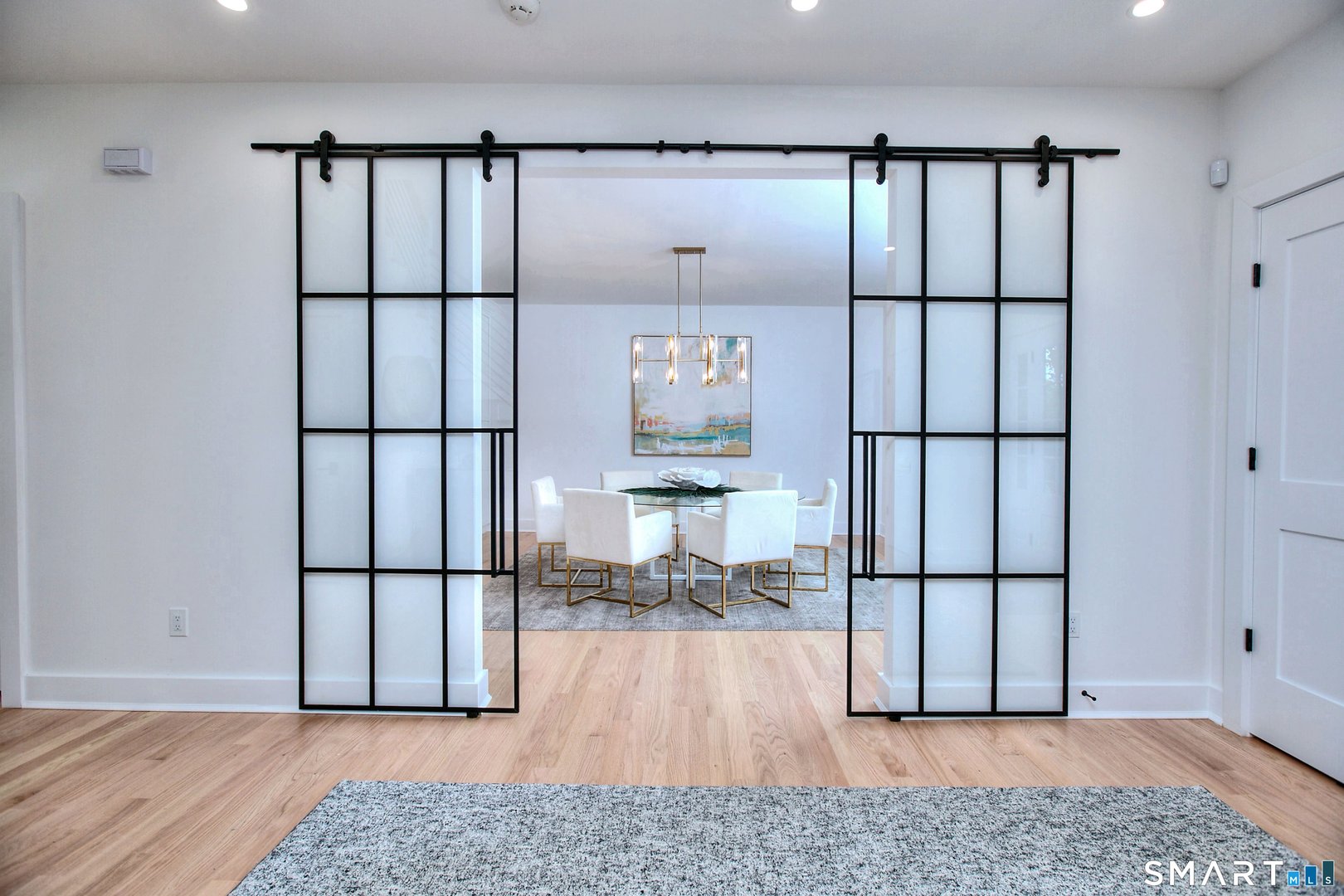 120 West Lane Photo 2