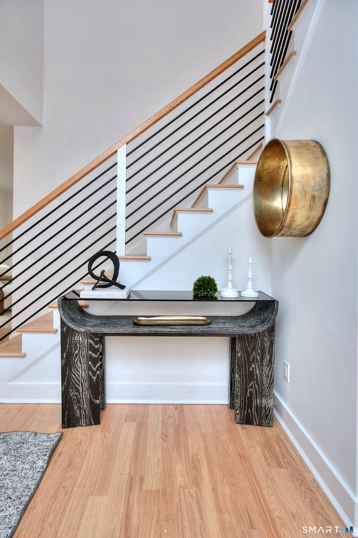 120 West Lane Photo 8