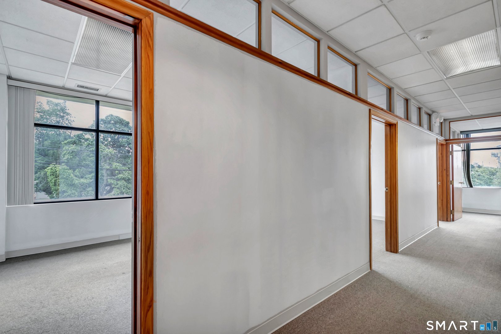 2428 Whitney Avenue Photo 9