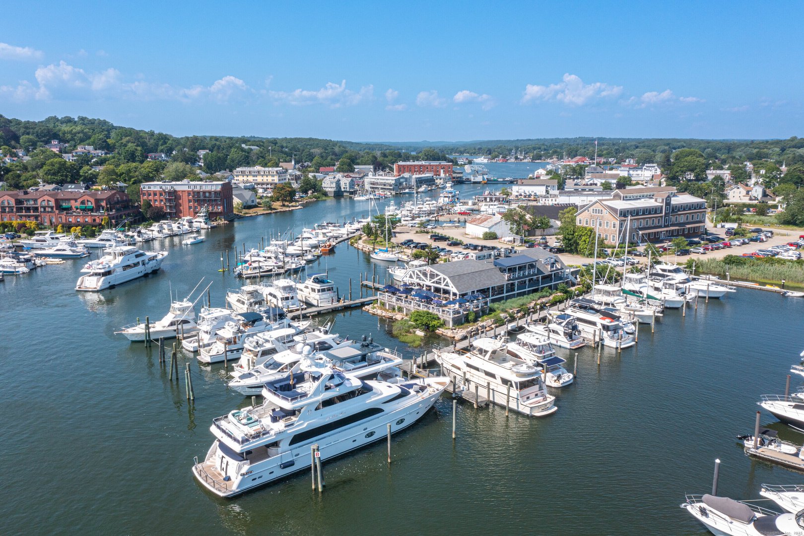 32 East Main Street Photo 36