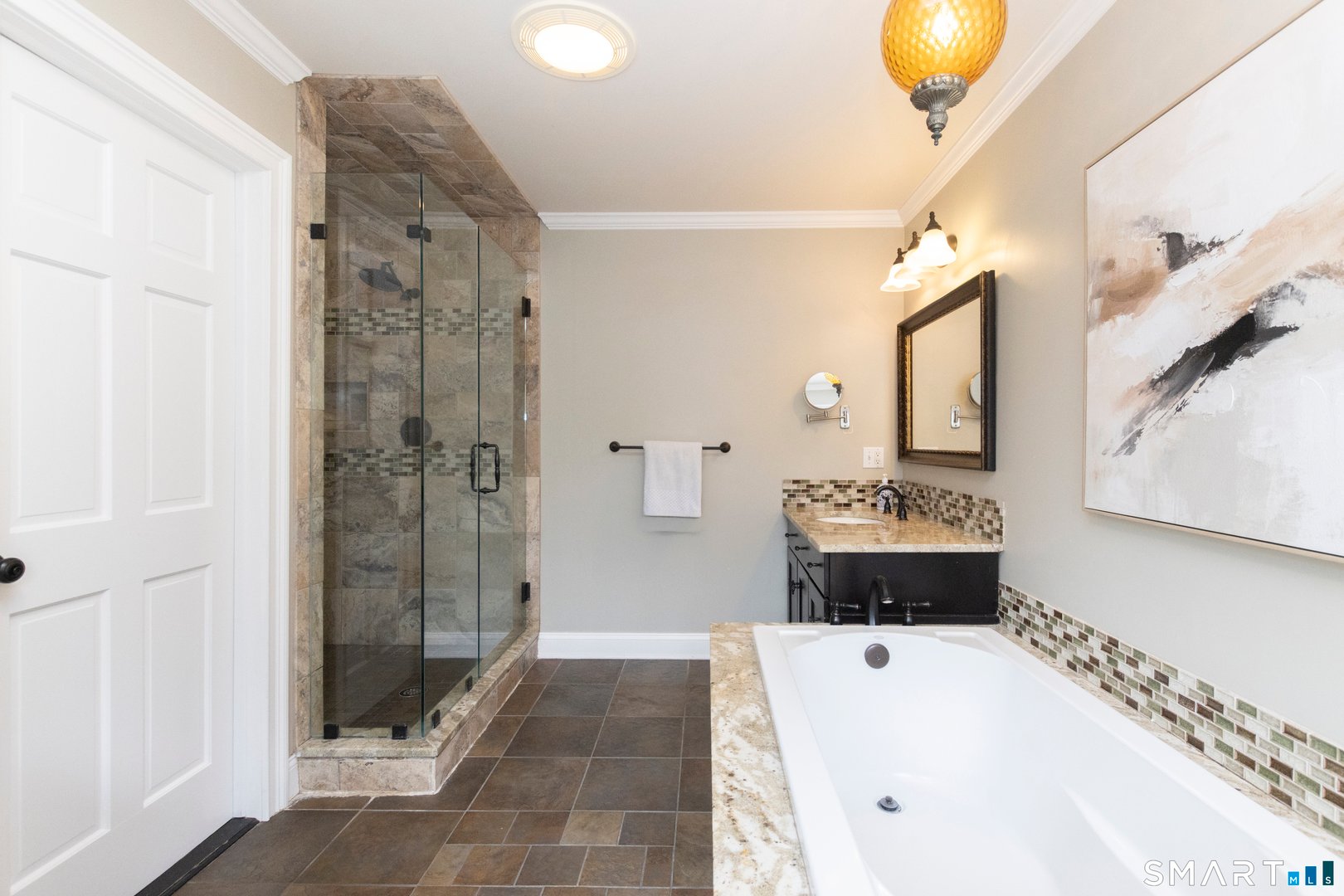 3 Crescent Lane Photo 20