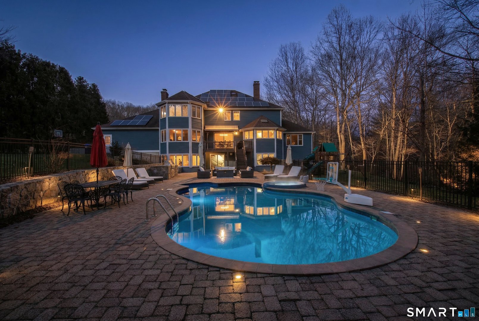 3 Crescent Lane Photo 31