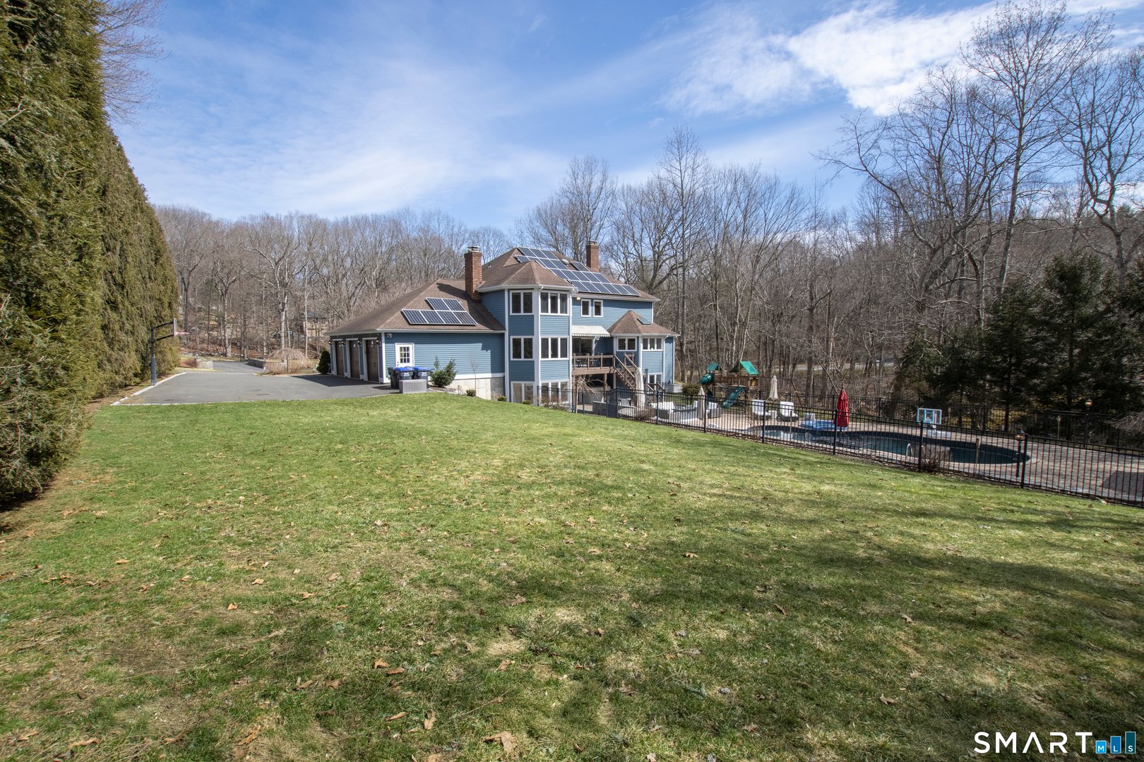 3 Crescent Lane Photo 34