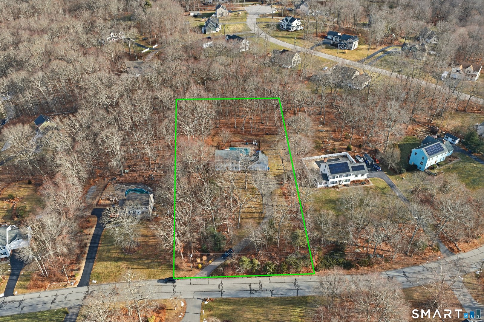 48 Bittersweet Drive Photo 4