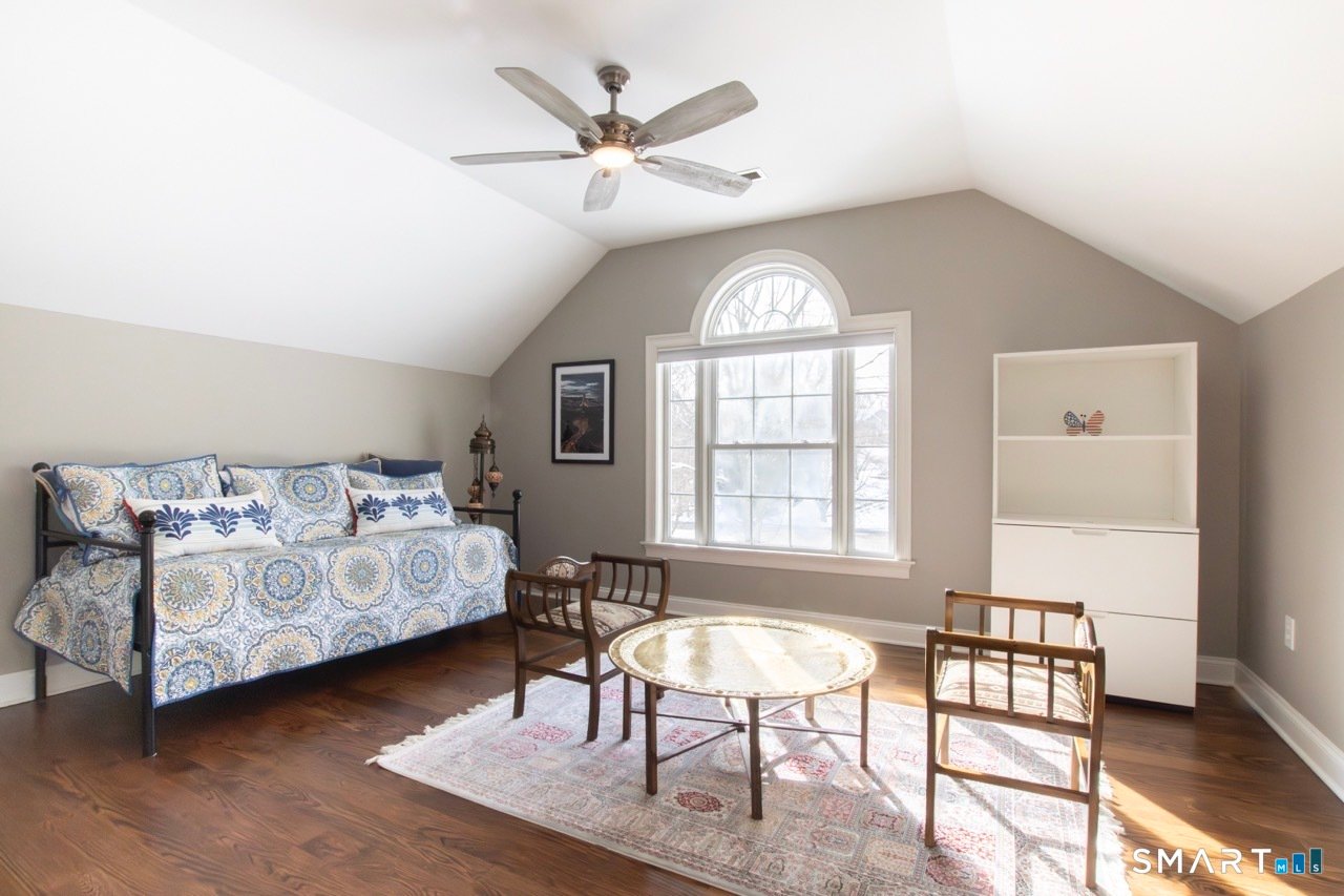 44 Chadwick Court Photo 24