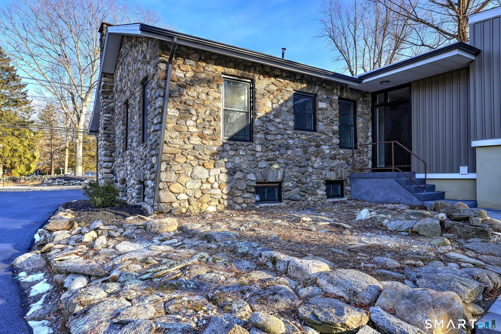 884 Grassy Hill Road Photo 8