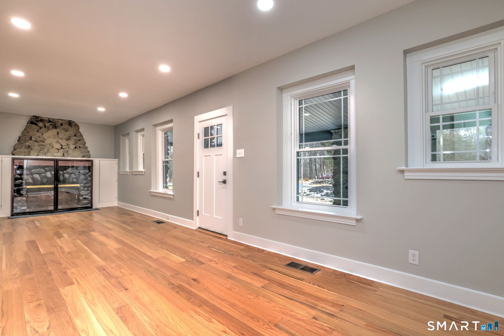 884 Grassy Hill Road Photo 9