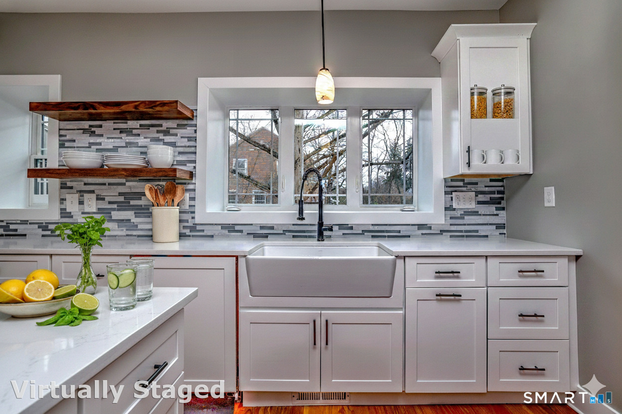 884 Grassy Hill Road Photo 16