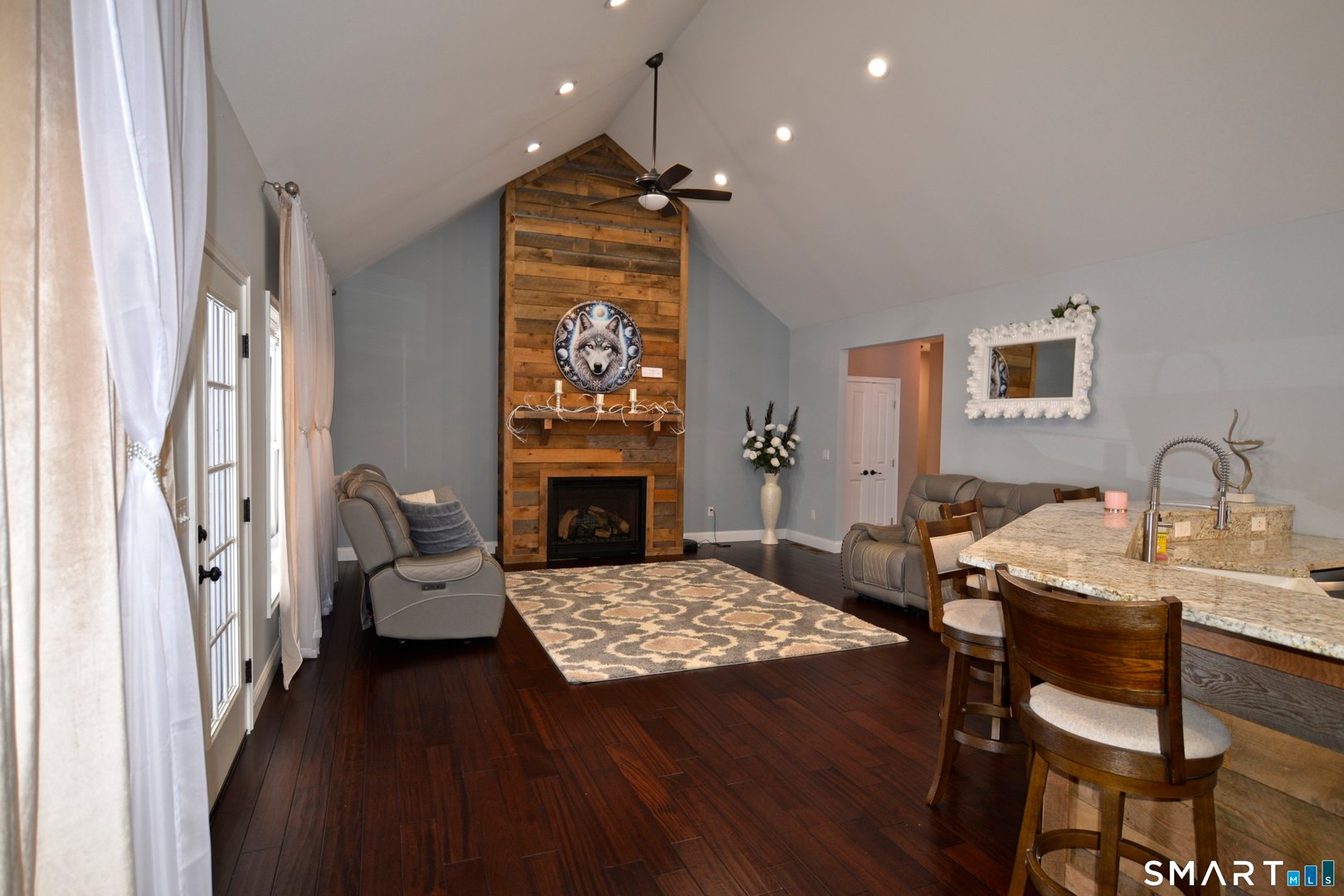 604 Wildcat Hill Road Photo 5