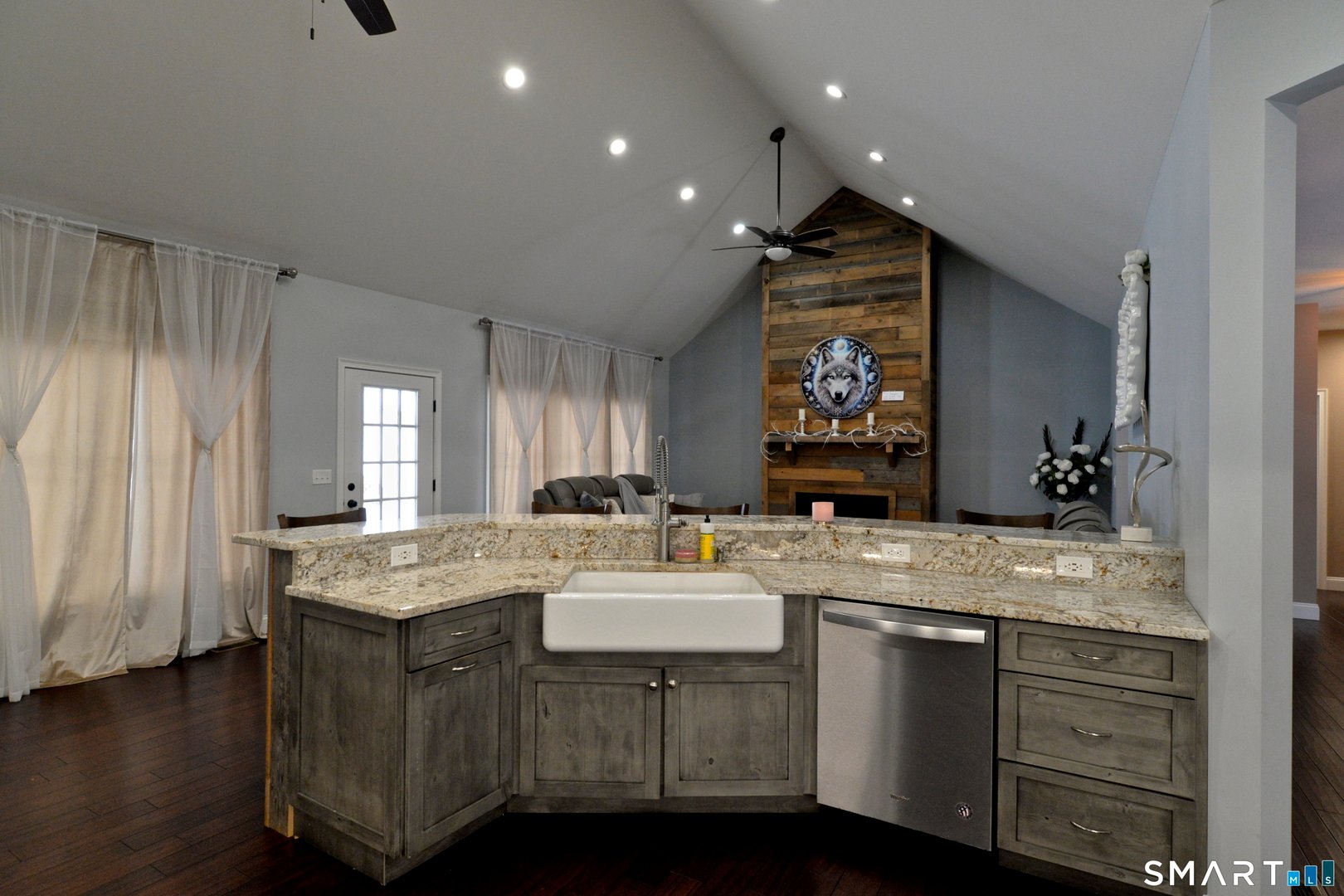 604 Wildcat Hill Road Photo 8