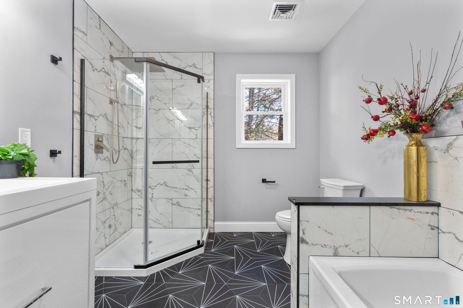 370a West Mountain Road Photo 32