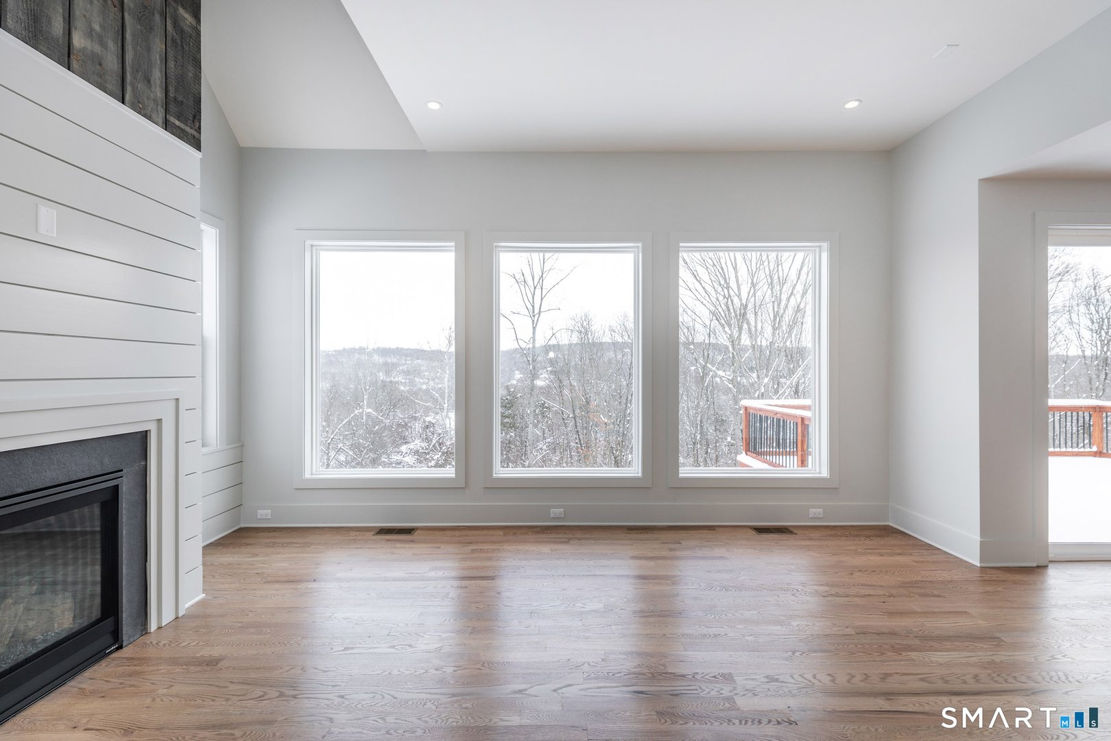 195 Willow Creek Estates Drive Photo 18