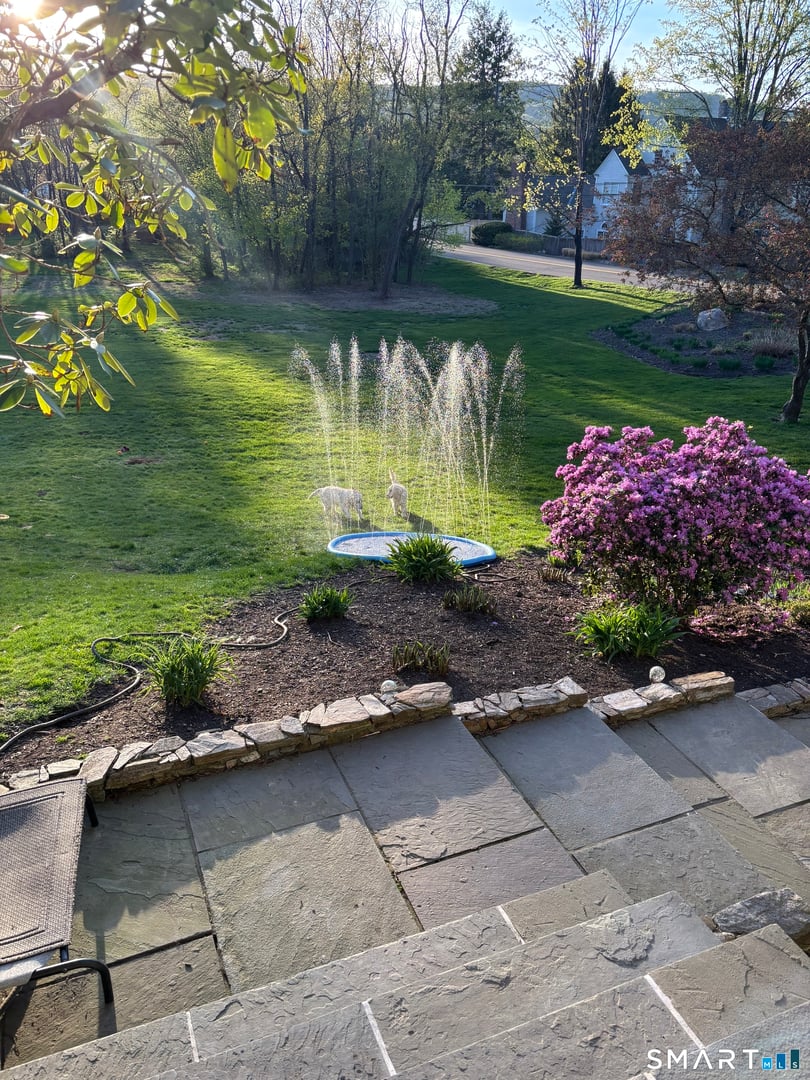 324 Old Farms Road Photo 3