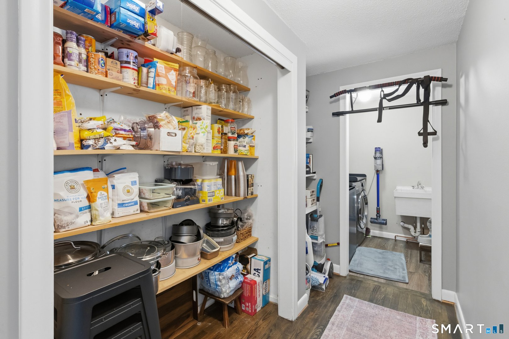 324 Old Farms Road Photo 31