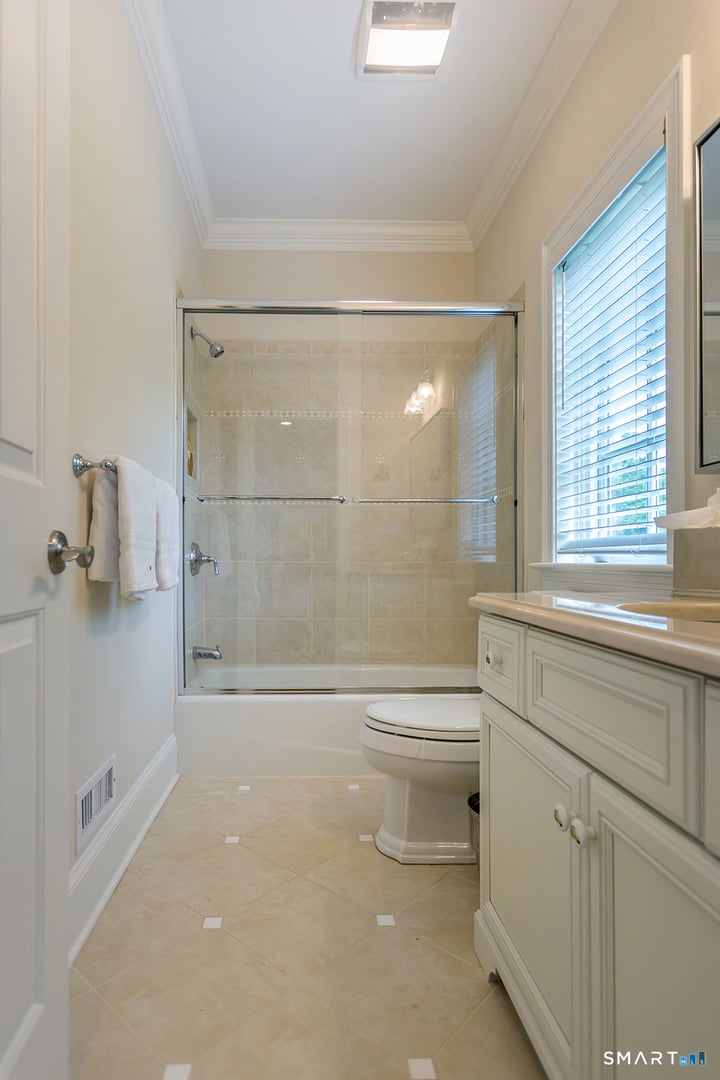 164 North Lake Shore Drive Photo 24