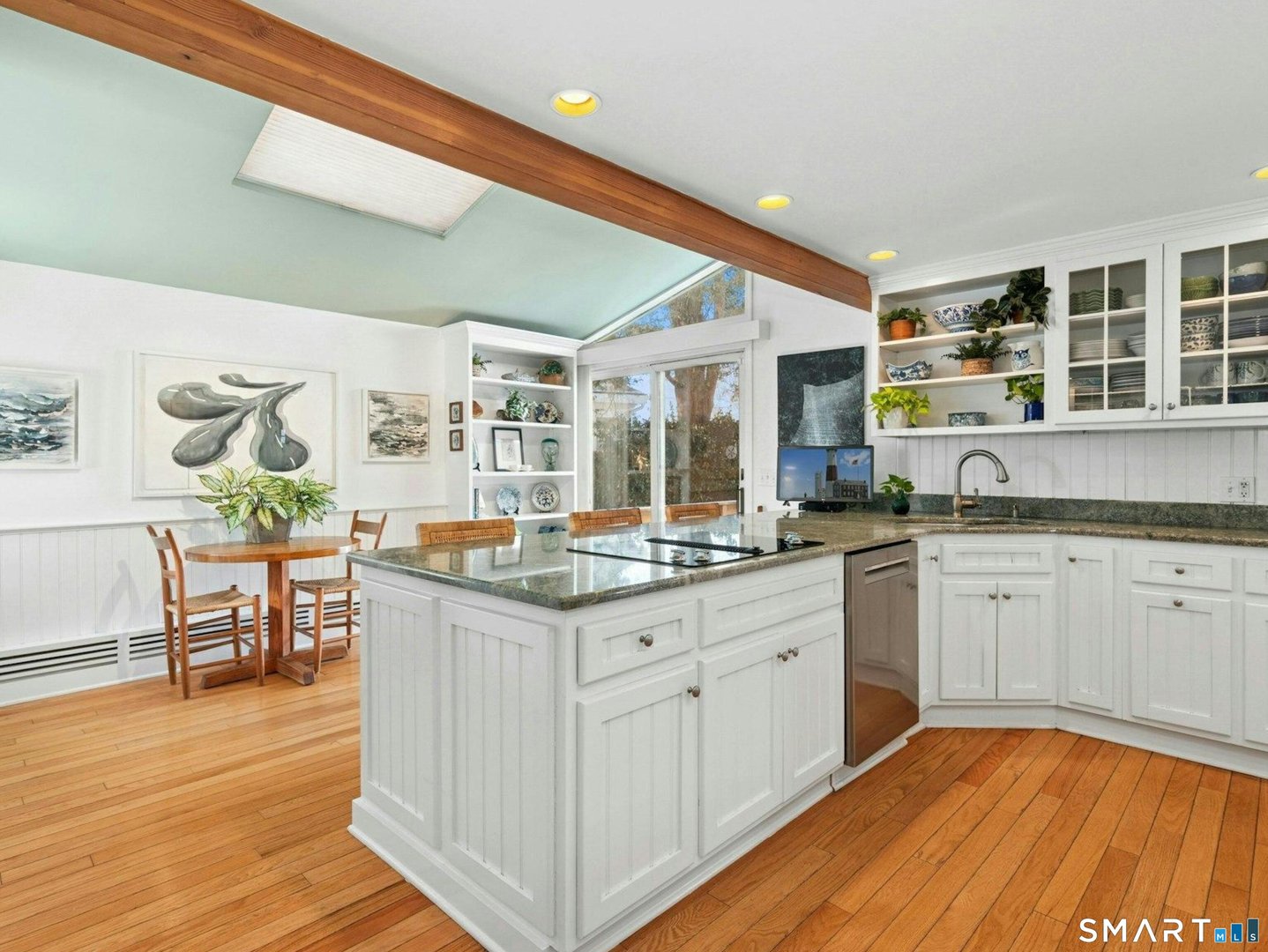 6 Richmond Road Photo 8