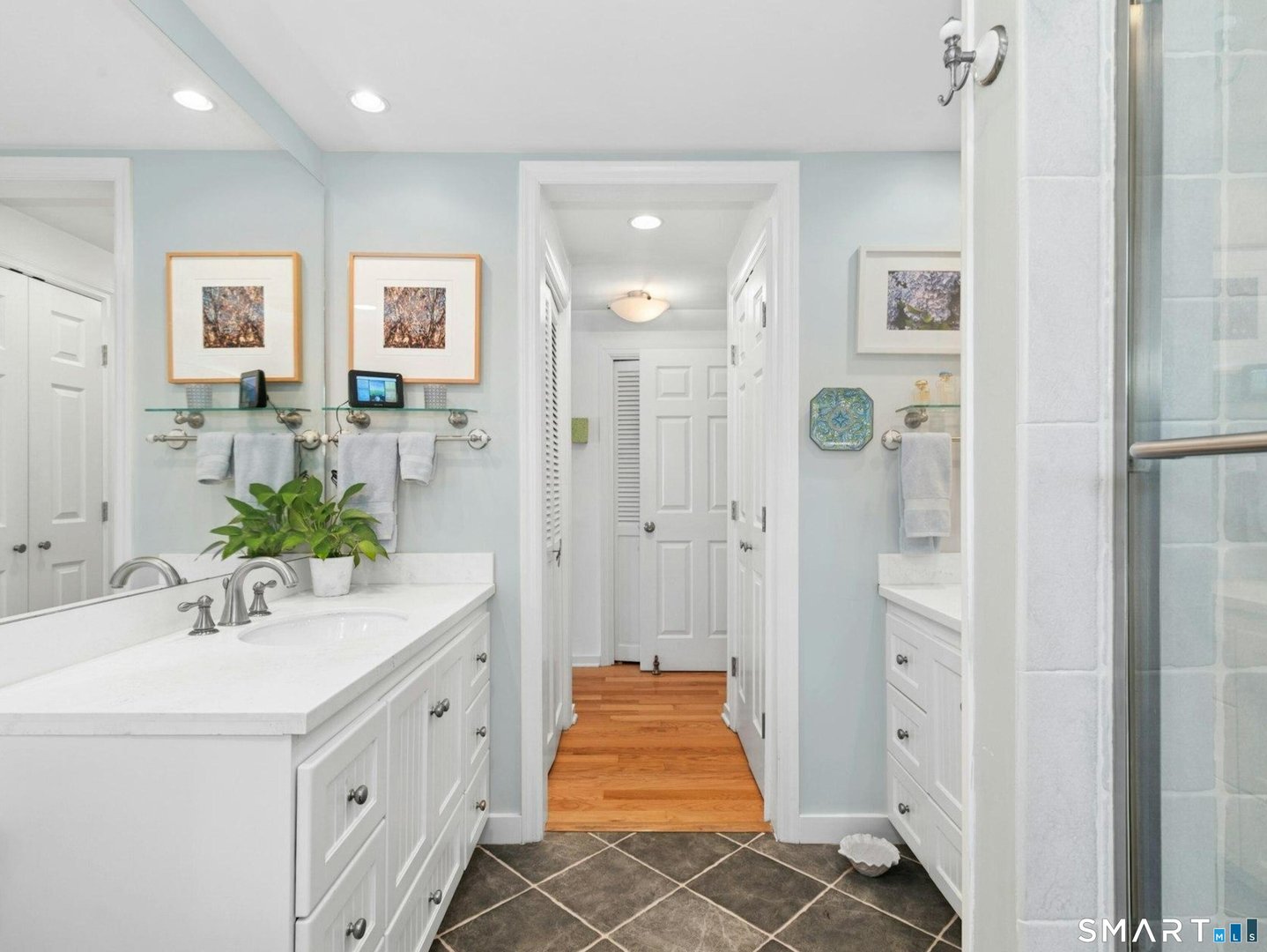 6 Richmond Road Photo 18