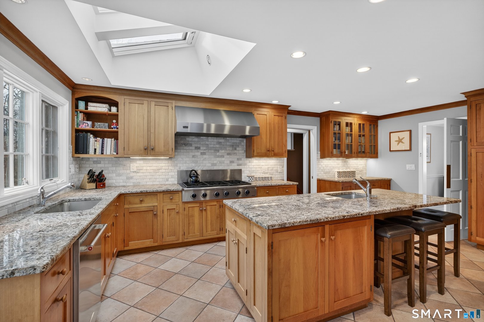 19 Robin Road Photo 12