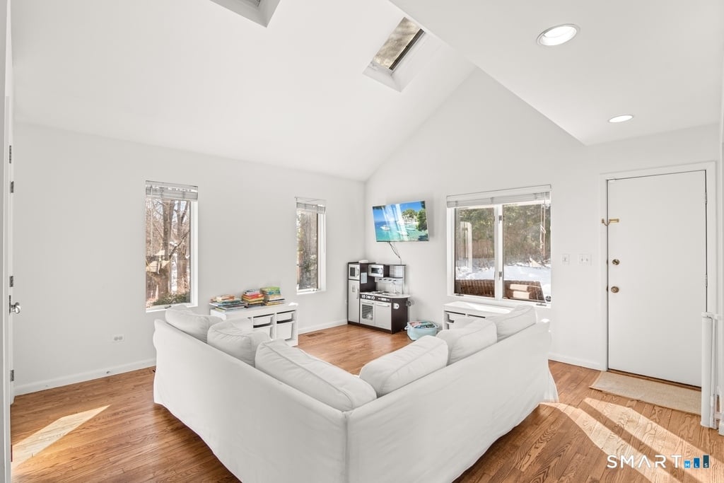 40 Tory Hill Lane Photo 7