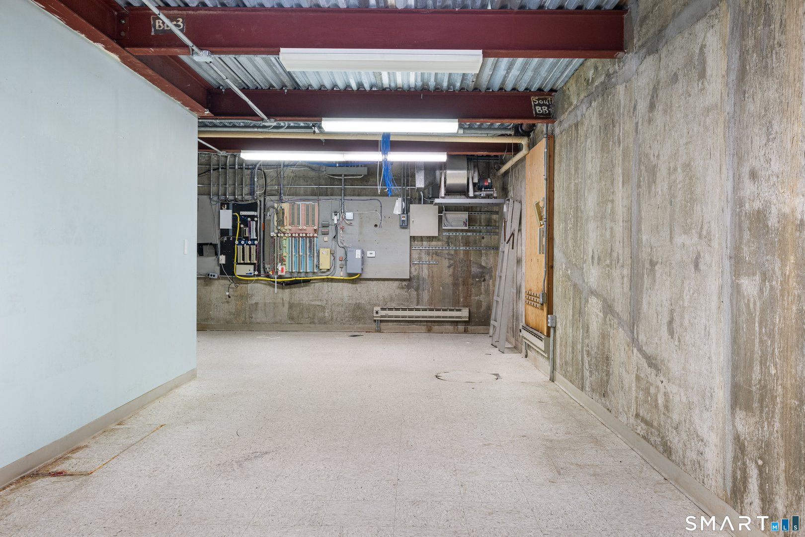 43 Pennsylvania Avenue Photo 20