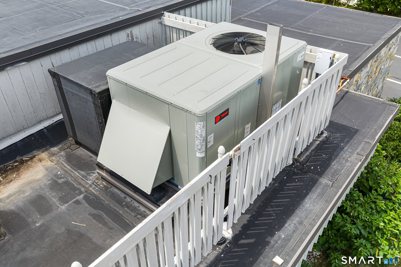 43 Pennsylvania Avenue Photo 24