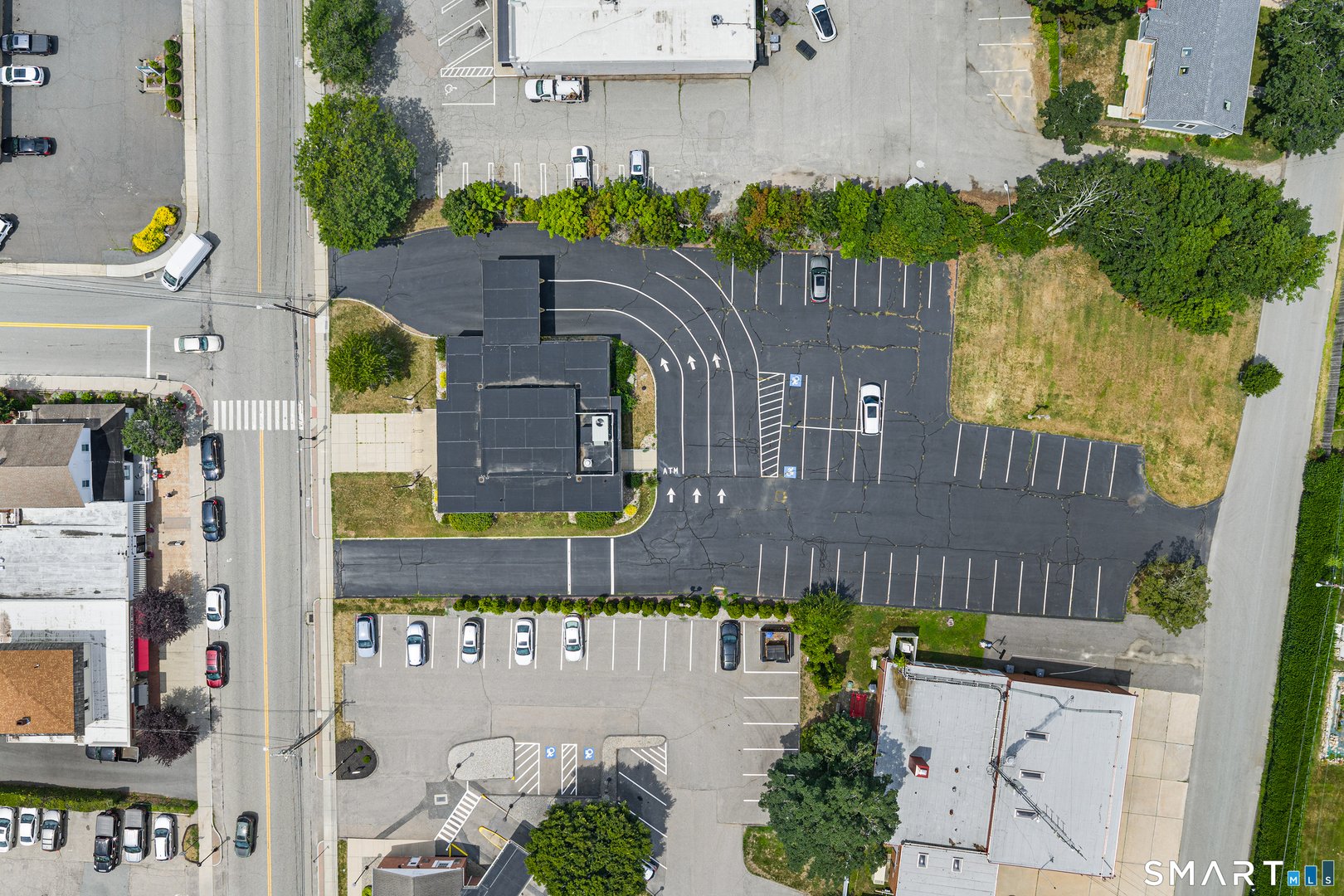 43 Pennsylvania Avenue Photo 25