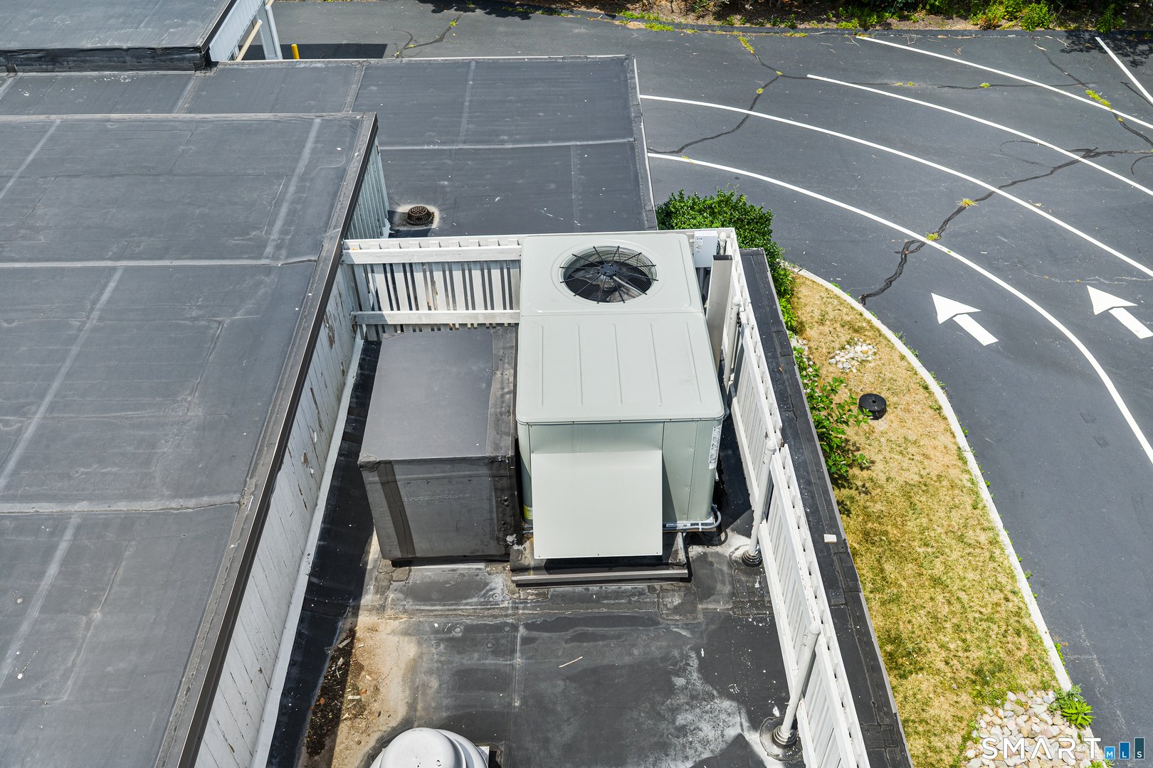 43 Pennsylvania Avenue Photo 29