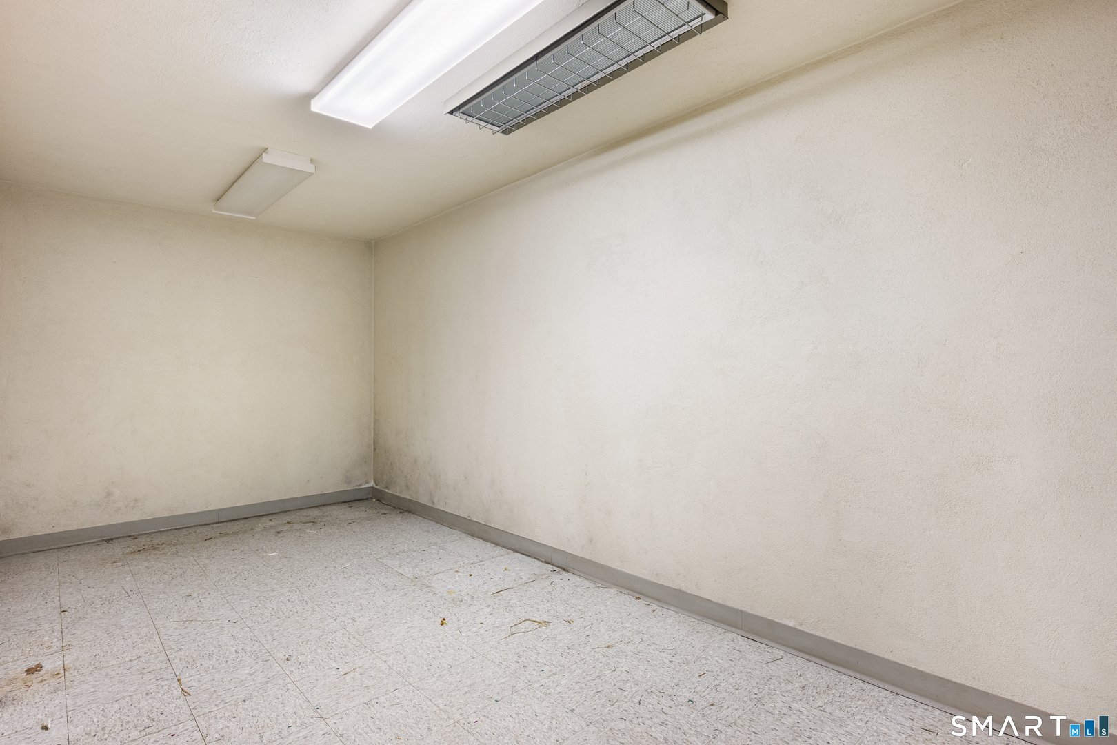 43 Pennsylvania Avenue Photo 33