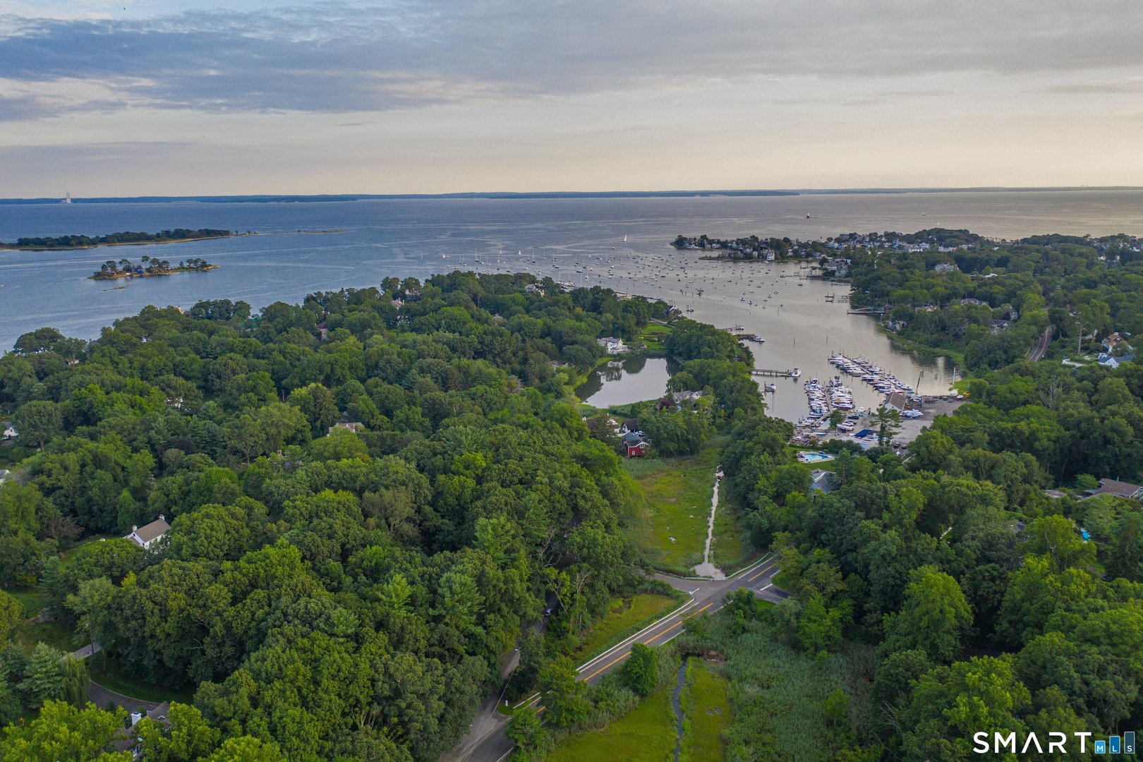 3 Hilltop Road Photo 2