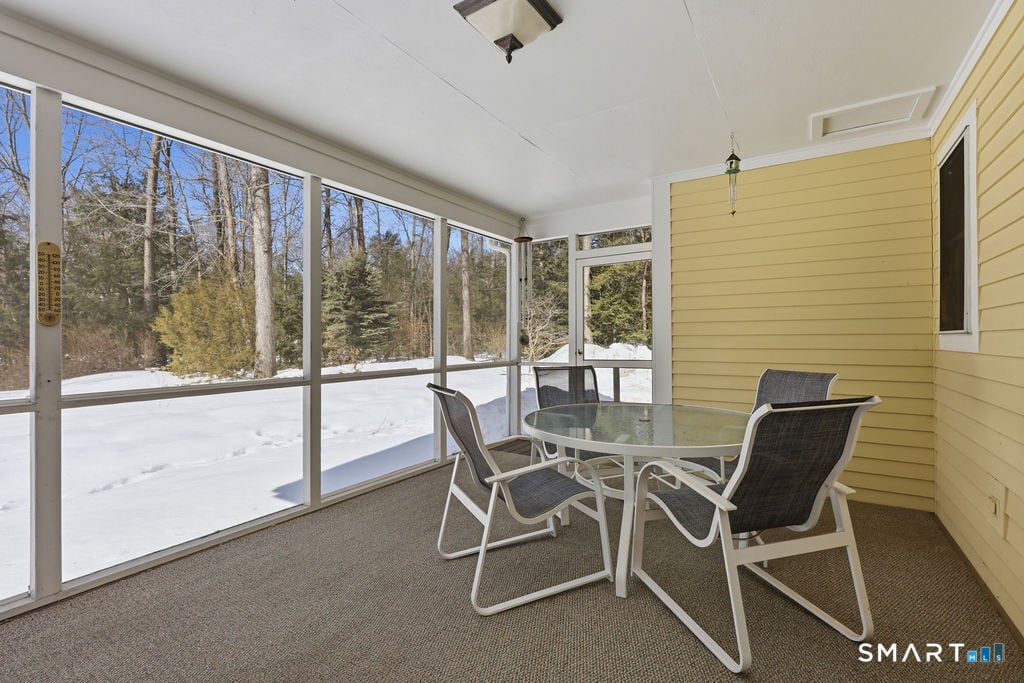 33 Westwood Drive Photo 23