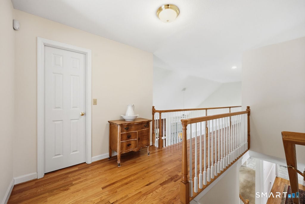 33 Westwood Drive Photo 25