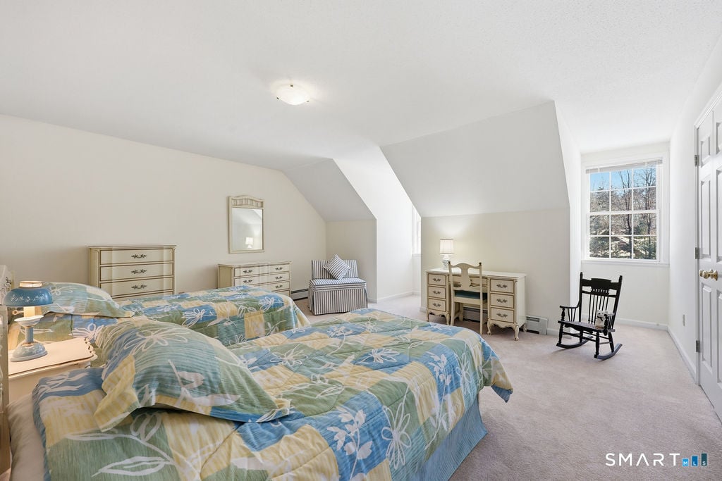 33 Westwood Drive Photo 29