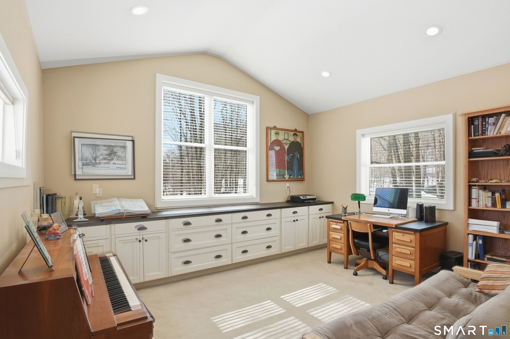 166 East Cotton Hill Road Photo 16