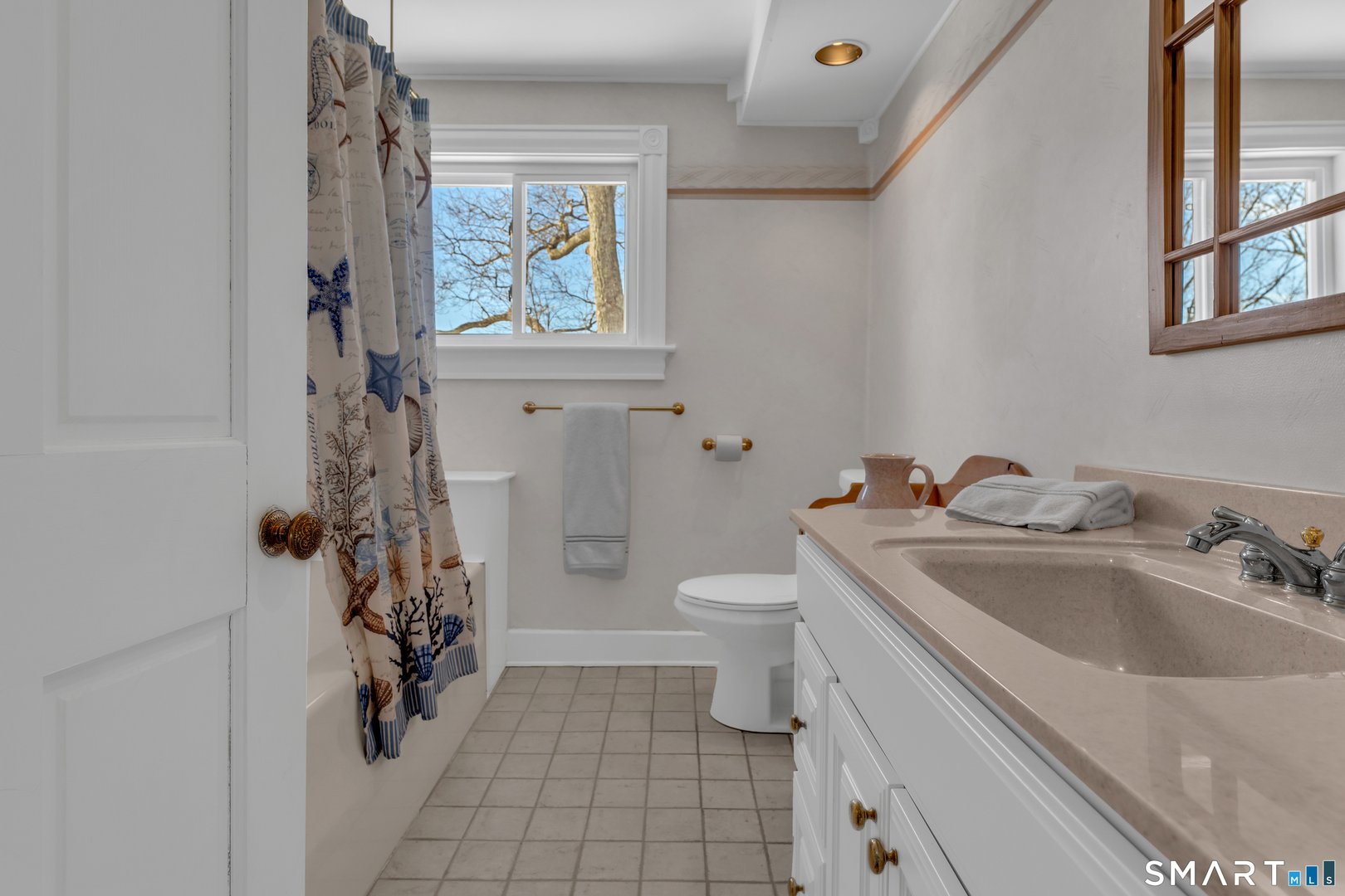 178 West Main Street Photo 21