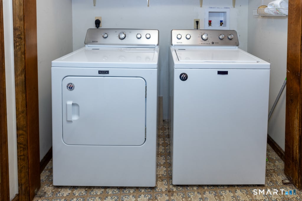 7 Hickory Hill Drive Photo 11