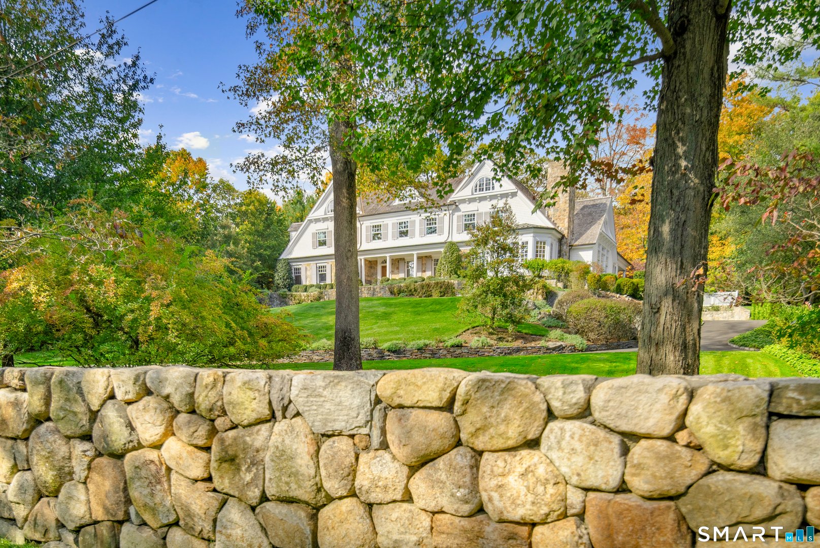 10 Cross Road Photo 2