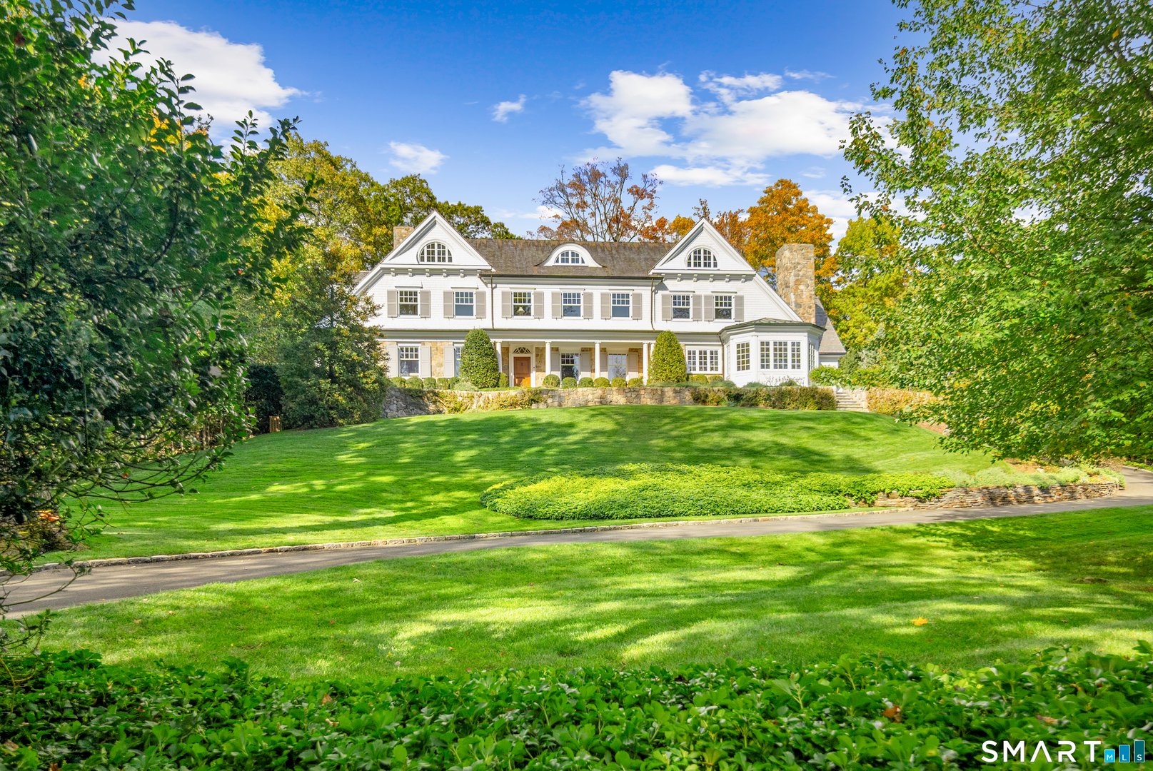 10 Cross Road Photo 3