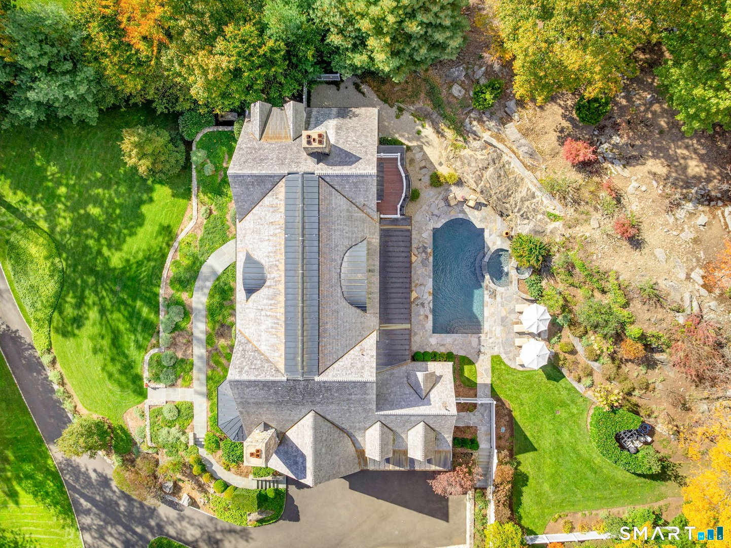 10 Cross Road Photo 16