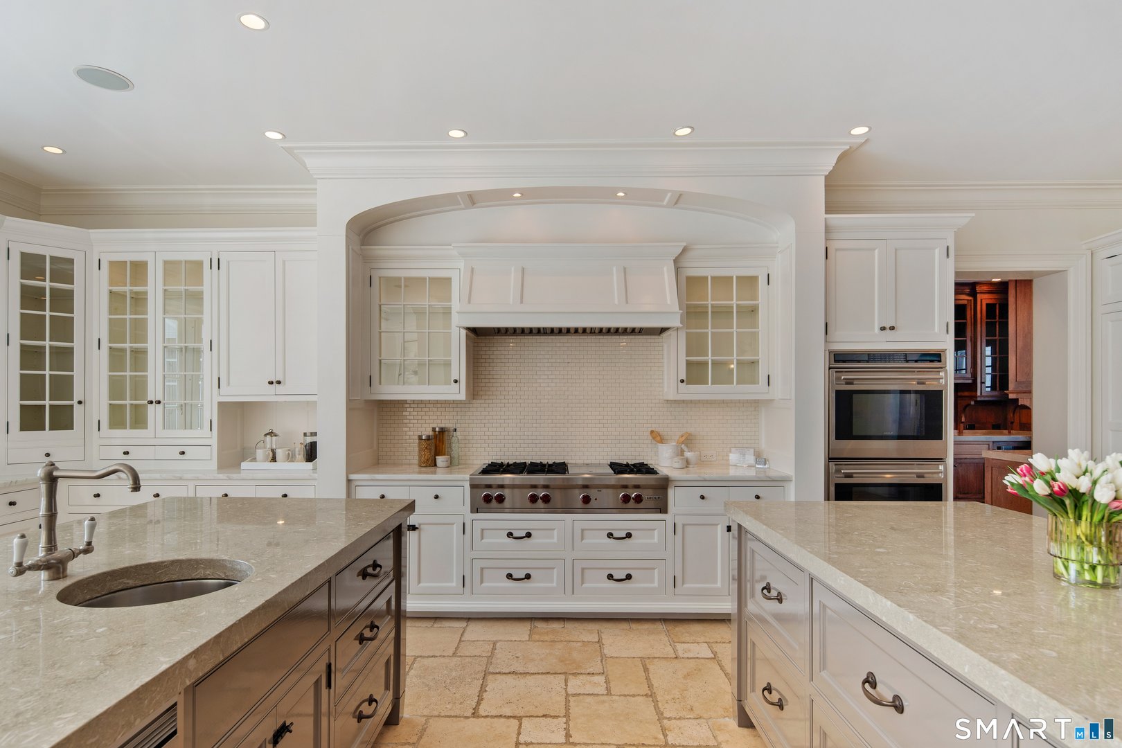 10 Cross Road Photo 18