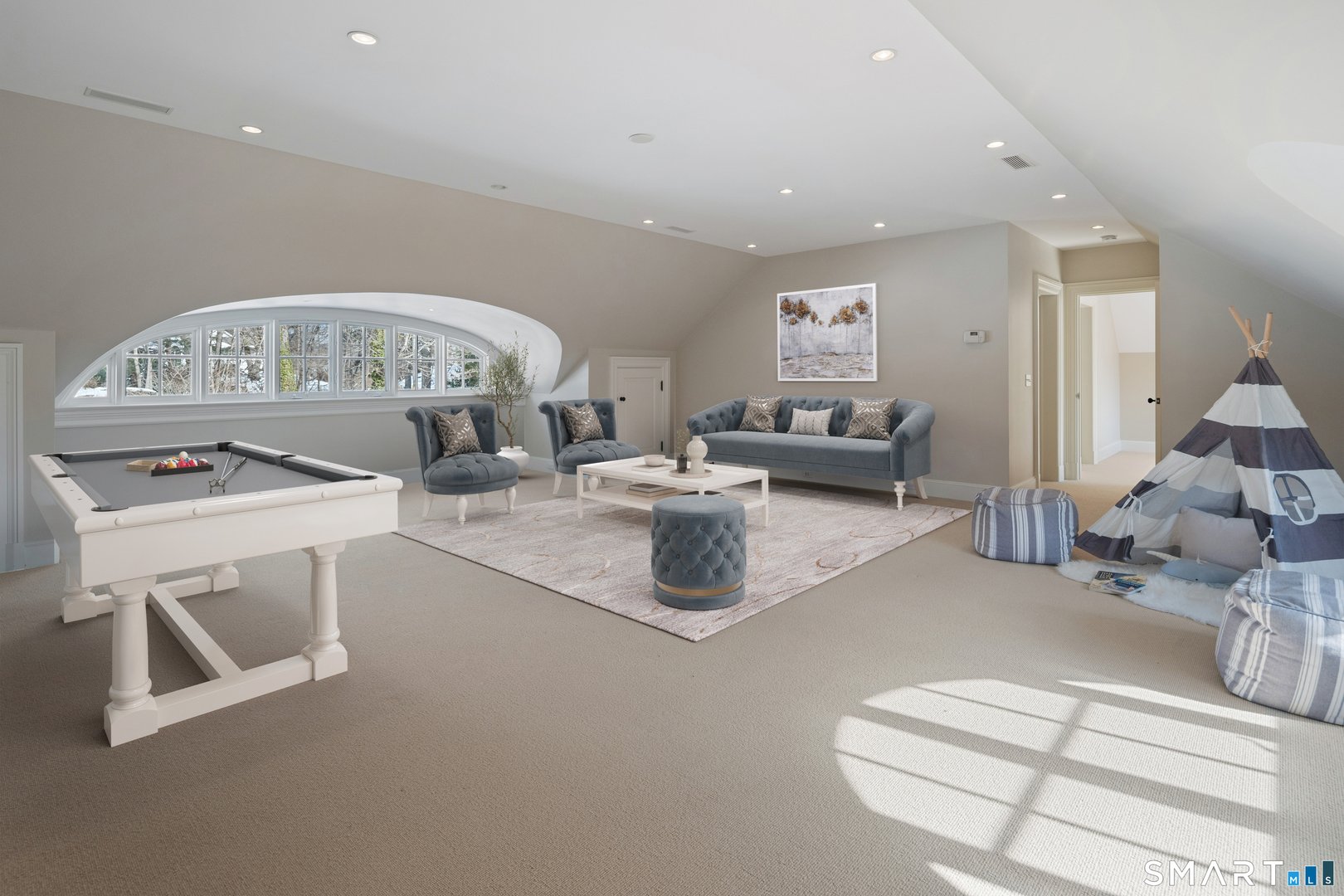 10 Cross Road Photo 34