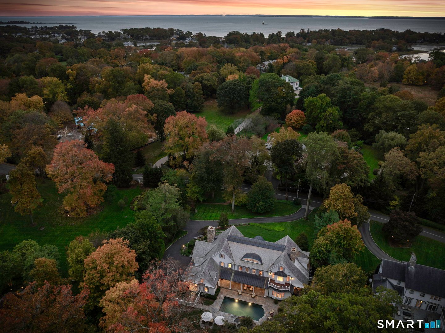 10 Cross Road Photo 40