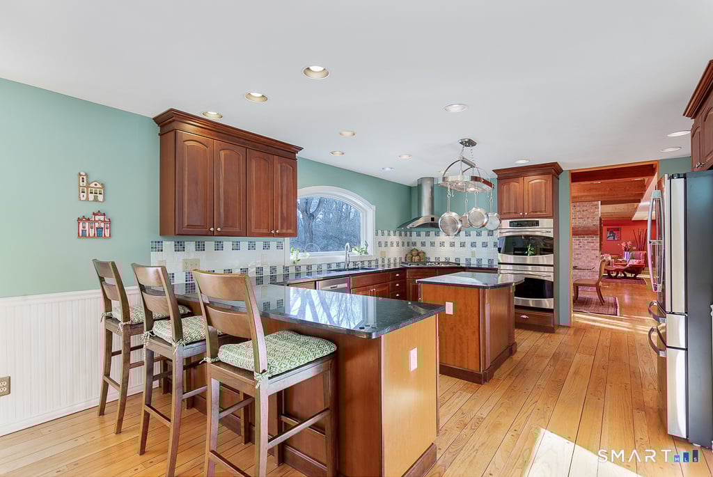 56 Penny Lane Photo 7