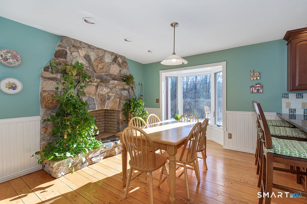 56 Penny Lane Photo 8