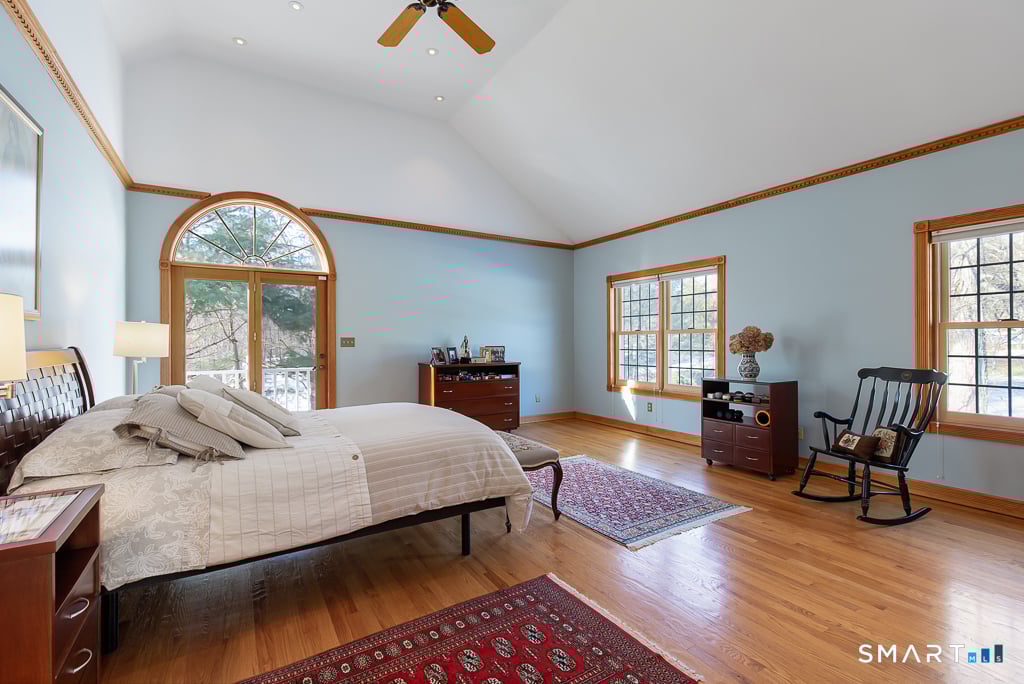 56 Penny Lane Photo 24