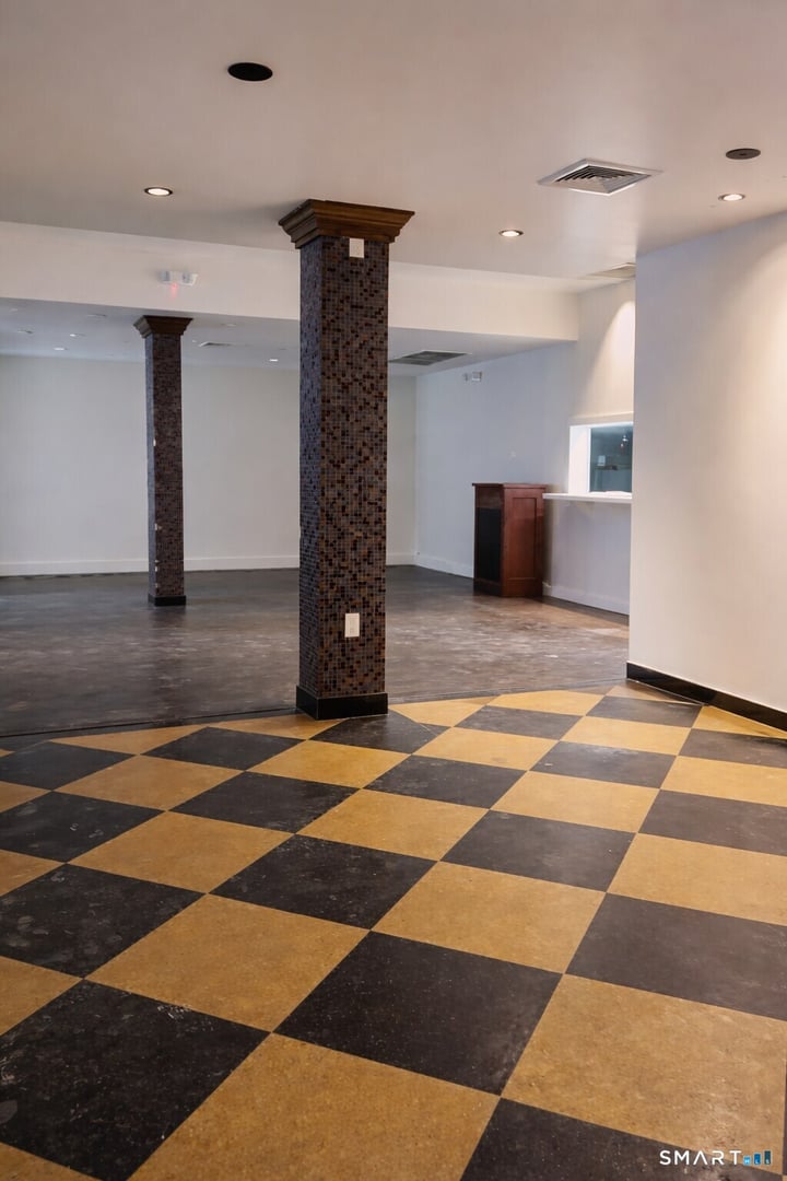 99 Orange Street Photo 10