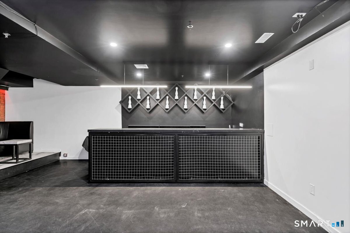 99 Orange Street Photo 27