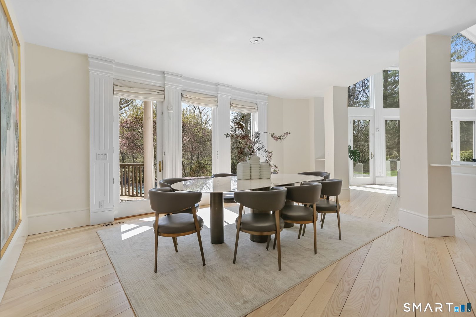 32 Buttonball Lane Photo 10