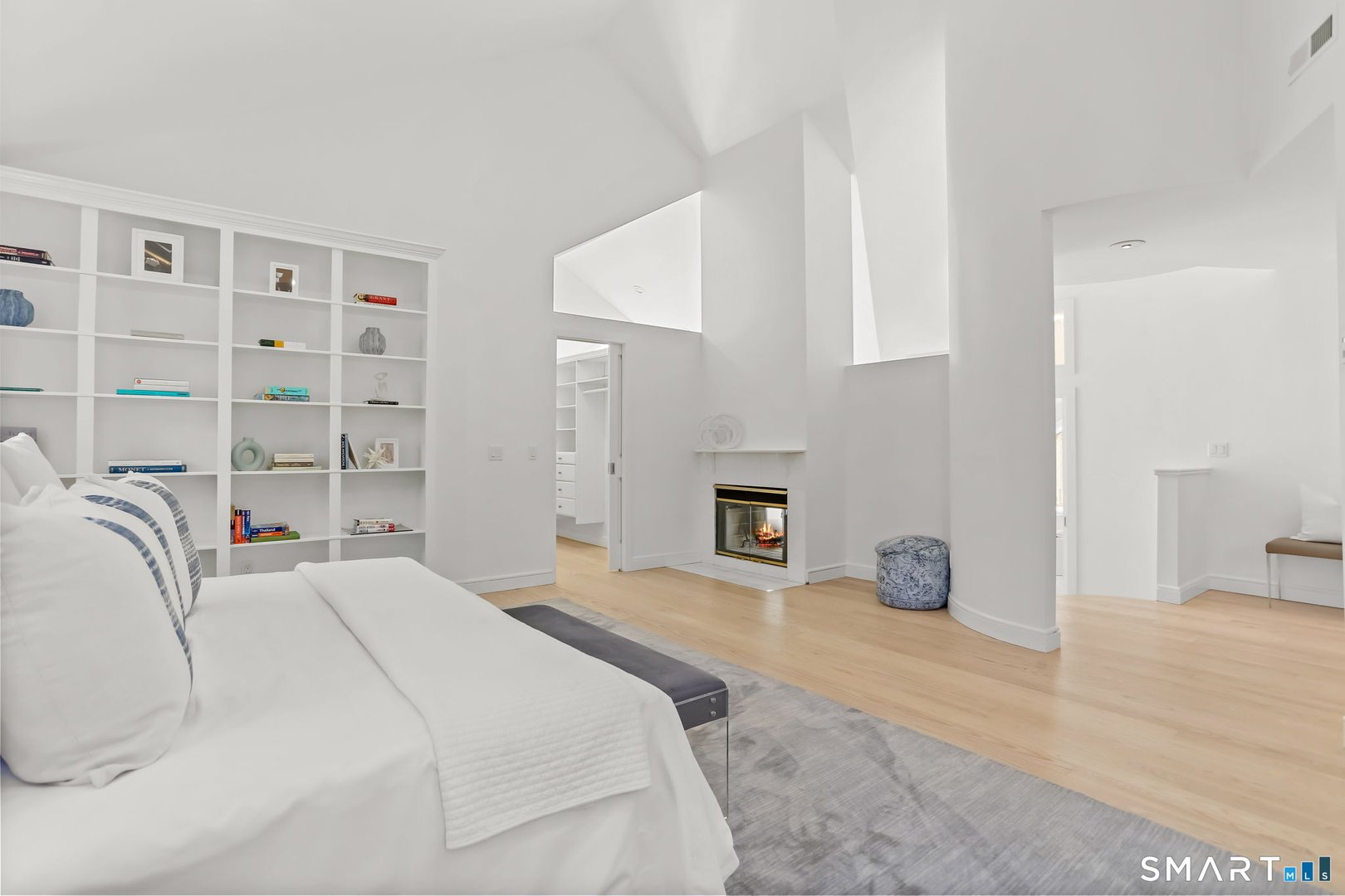 32 Buttonball Lane Photo 30